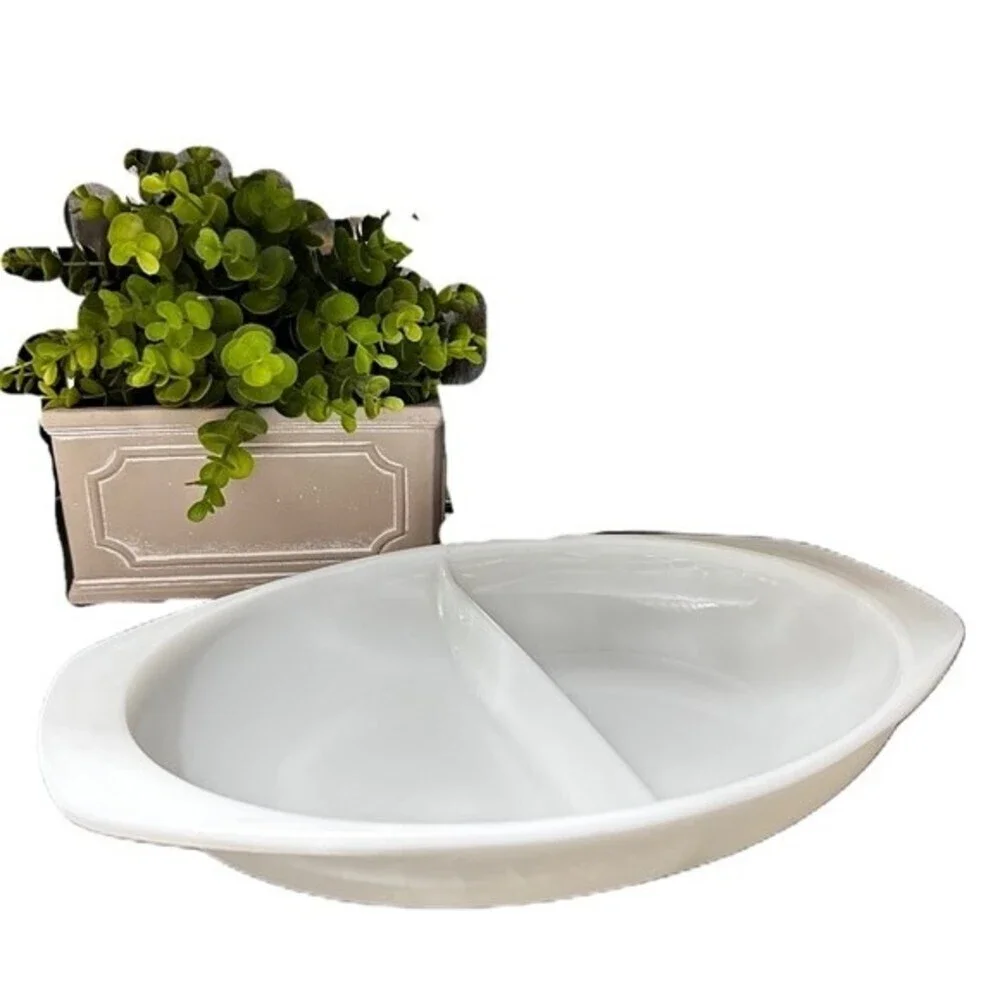 Vintage Pyrex Oval Divided Casserole‎ Dish Farmhouse Country Cottage Home Decor